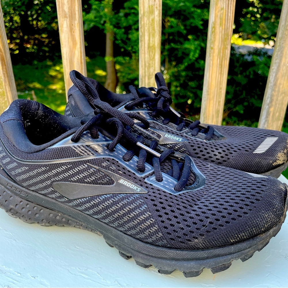 Brooks Ghost 12 running shoes